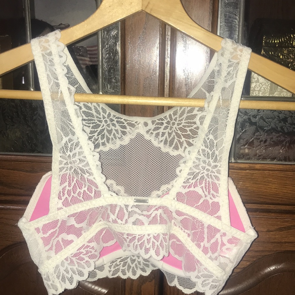 PINK Victoria's Secret bra size XS - Picture 2 of 4